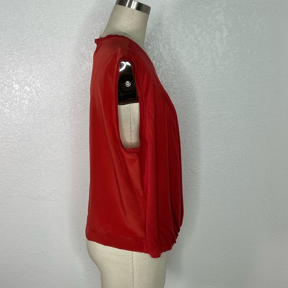 Tiny by Anthropologie front knot red summer everyday basic  top M - Picture 3 of 6